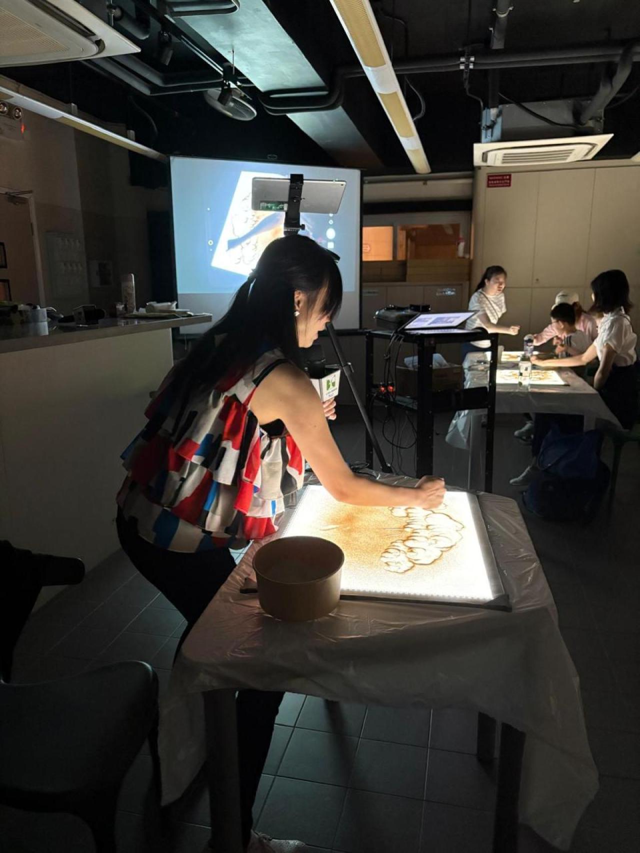 沙畫靜觀體驗親子工作坊